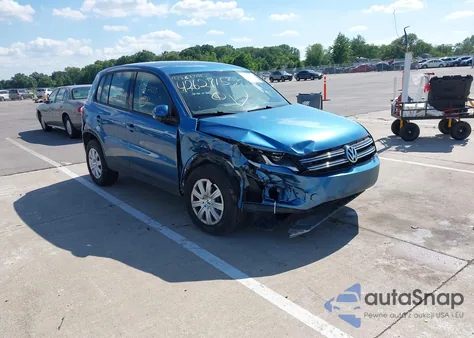 2018 Volkswagen Tiguan Limited 2.0T z USA, uszkodzony, nr VIN WVGBV7AX3JK003751